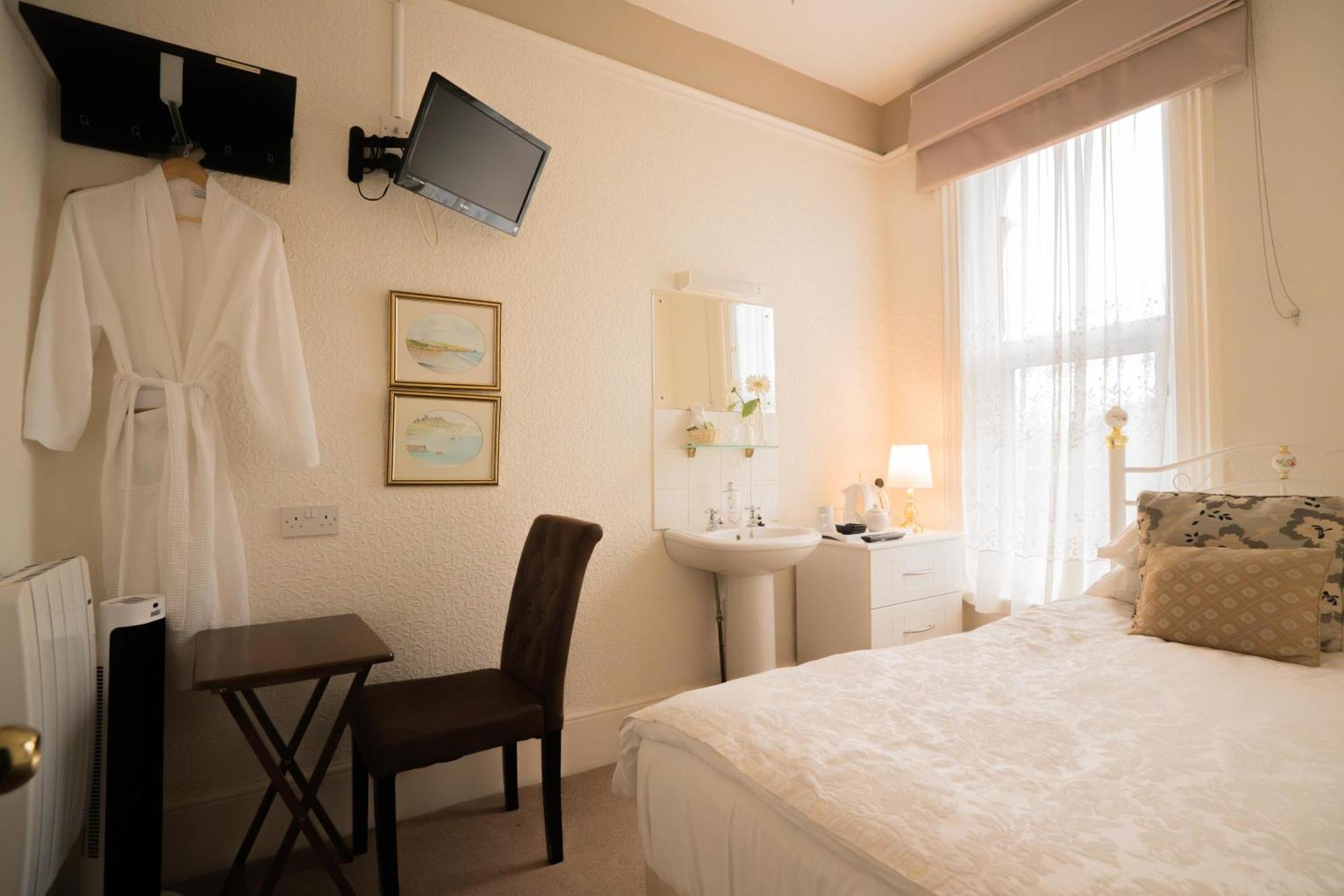 Maison Dieu Guest House Dover Dış mekan fotoğraf