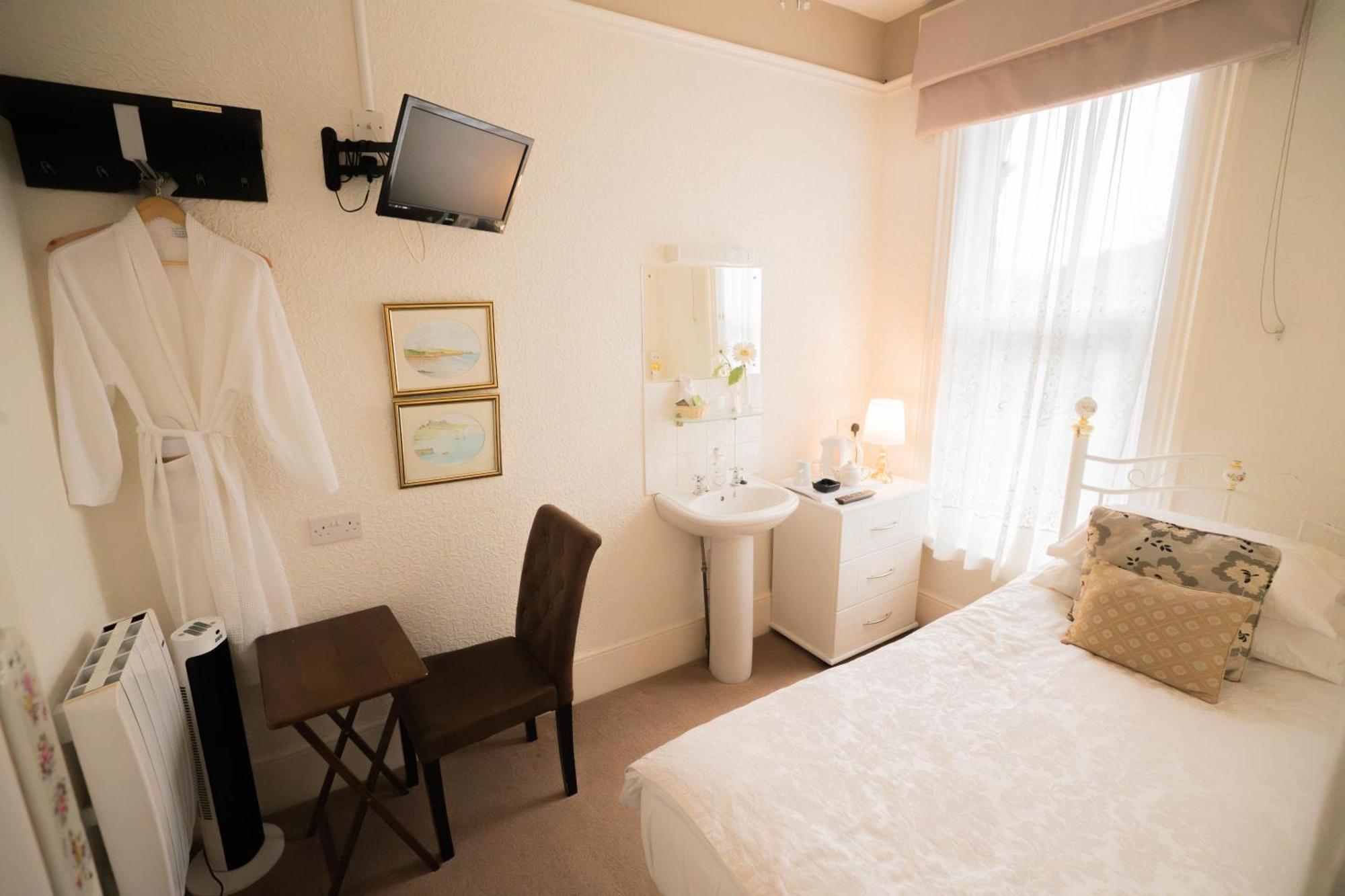 Maison Dieu Guest House Dover Dış mekan fotoğraf